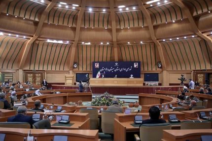 رئیس‌جمهور: پروژه‌های نیمه تمام باید قبل از فرسوده شدن تکمیل شوند