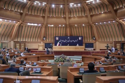 رئیس‌جمهور: پروژه‌های نیمه تمام باید قبل از فرسوده شدن تکمیل شوند
