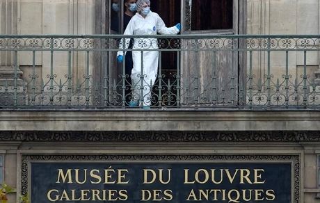 ۵ مظنون دیگر درخصوص سرقت از موزه لوور بازداشت شدند