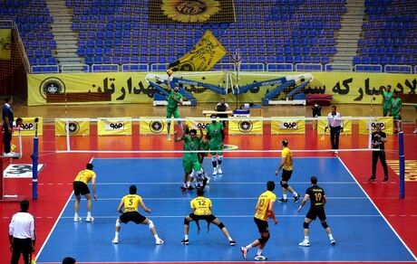 اصفهانی‌ها خرید ویدئوچک را تکذیب کردند