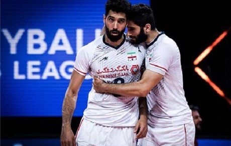 اختلافات والیبال علنی شد: عبادی‌پور سرمربی و کاپیتان را آنفالو کرد / عطایی میلاد را