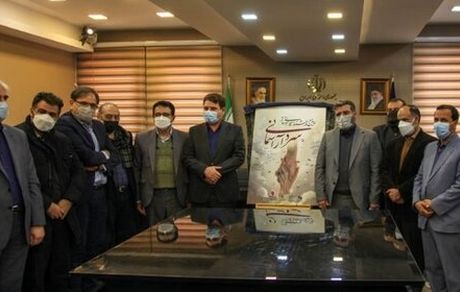 در وزارت ارشاد به موضوع حاج قاسم مقطعی نگاه نمی‌کنیم