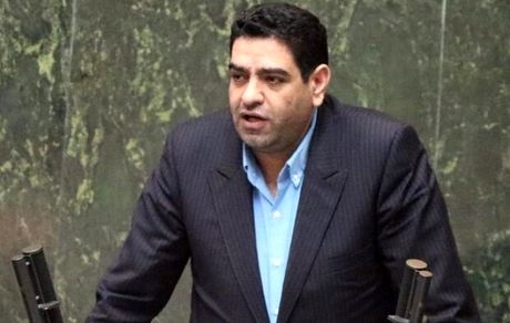 یک عضو فراکسیون امید خواستار ضرورت برخورد قانونی با سفیر انگلیس شد