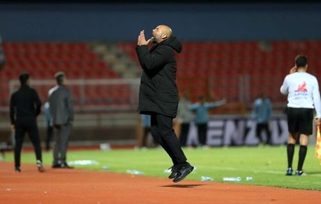 سهراب فعلا سرمربی موقت استقلال ماند