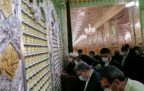 پنجره جدید زیارت در رواق مبارکه دارالحجه حرم مطهر رضوی رونمایی شد