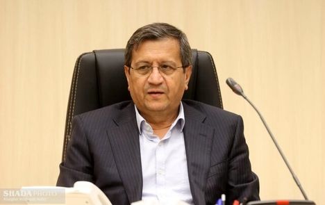 همتی: مسیر بهبود تدریجی وضعیت اقتصادی کشور حرکت می‌کند