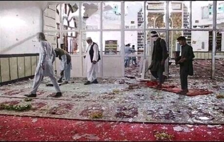تکمیلی/افزایش تلفات انفجار در مسجد شیعیان در مزار شریف افغانستان به ۴۰ شهید و ۱۰۰زخمی/داعش مسئولیت حمله را بر عهده گرفت