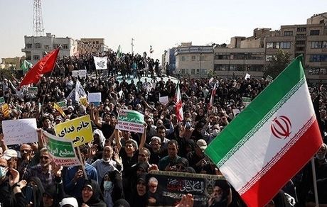 اجتماع بزرگ «امت رسول الله(ص)» با حضور اقشار مختلف مردم برگزار شد