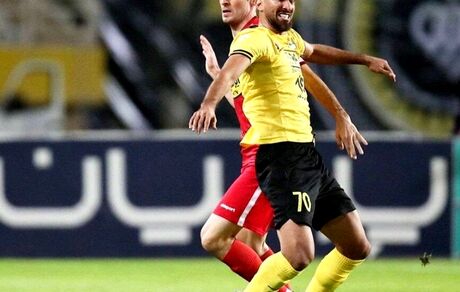 مهاجم بلندقامت سپاهان در اصفهان ماندنی شد
