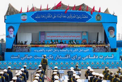 استفاده از تجهیزات پیشرفته بومی در ارتش ایران گواه خودباوری و جلوه ما می‌توانیم است