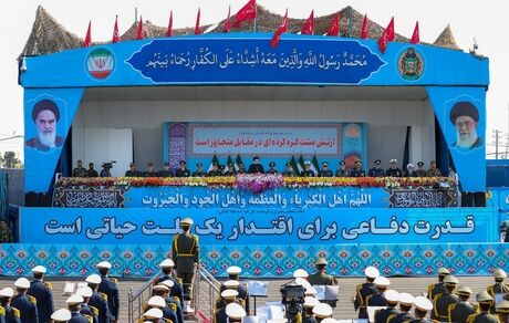 استفاده از تجهیزات پیشرفته بومی در ارتش ایران گواه خودباوری و جلوه ما می‌توانیم است
