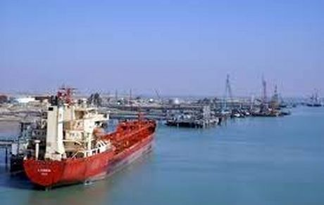 افزایش ظرفیت بارگیری نفتکش ها به بیش از ۱۰۰ هزارتن در بندر ماهشهر