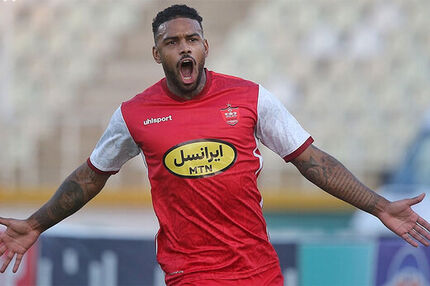 صدرنشینی پرسپولیس با برد اقتصادی مقابل مس