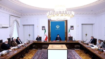 حقوق گمرکی تجهیزات و ملزومات پزشکی کاهش و مهلت تسلیم اظهارنامه‌های مالیاتی تمدید شد