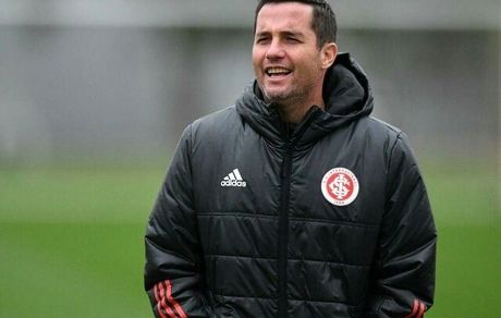 دستیار برزیلی گل‌محمدی به پرسپولیس ملحق شد