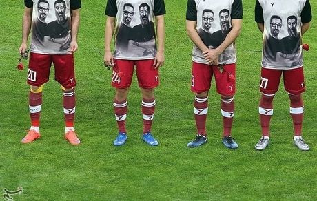 تصاویر دیدار دوستانه منتخب سرخابی و منتخب ۹۸ به یاد انصاریان و میناوند