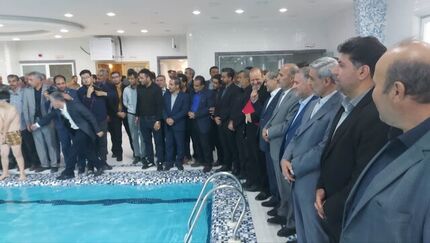 پس از ۳۰ سال، استخر شنای استادیوم آزادی اسدآباد افتتاح شد