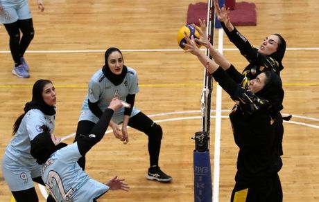 سپاهان همچنان صدرنشین لیگ برتر والیبال بانوان