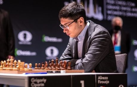 تعجب فدراسیون جهانی شطرنج از عملکرد درخشان فیروزجا