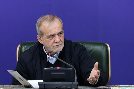 پزشکیان: رانندگان، قهرمانان بی‌ادعای جاده‌ها هستند