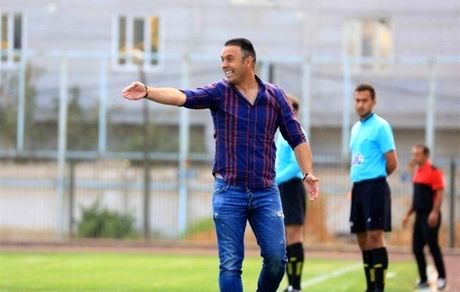 مدافع پیشین استقلال: به وزیر گفتم پرسپولیسی باش ولی نشان نده