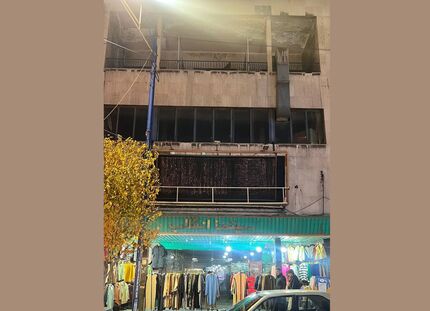 سینمایی در ارومیه قرار بود بازسازی شود، مانتوفروشی شد!