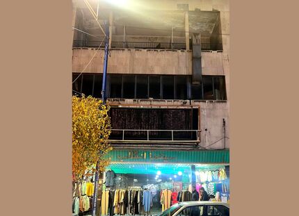 سینمایی در ارومیه قرار بود بازسازی شود، مانتوفروشی شد!