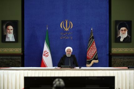 رئیس‌جمهور، ۶۰ پروژه اقتصادی و زیربنایی مناطق آزاد و ویژه اقتصادی کشور را افتتاح کرد