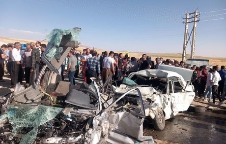 تصادف سه خودرو، ۷ کشته و مصدوم برجای گذاشت