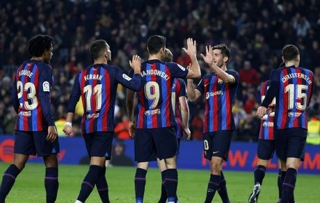 برد دیگری در کارنامه بارسلونا / آبی اناری‌ها به قهرمانی نزدیک‌تر شدند