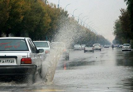 سیل در استان گلستان / مسدود شدن جاده‌ها و تخریب پل و قطع برق