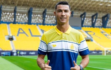 درآمد هنگفت تیم فوتبال النصر از کریس رونالدو