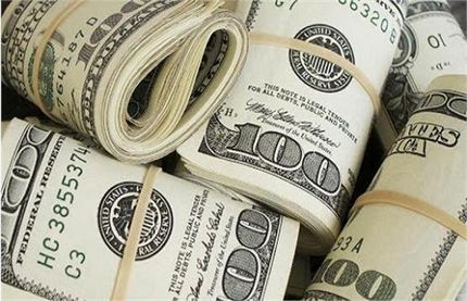 نگهداری دلار در خانه غیر قانونی می‌شود