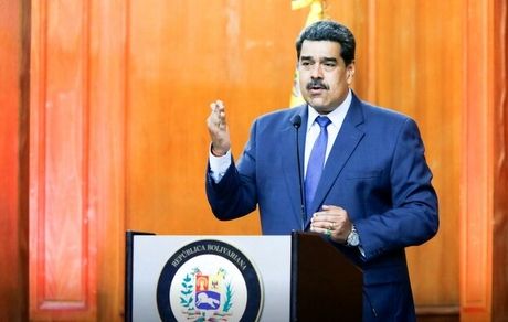 مادورو: به همکاری با ایران در زمینه تسلیحاتی ادامه می‌دهیم