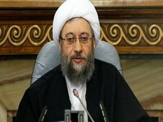 
آملی لاریجانی : انتقاد حق مردم است

