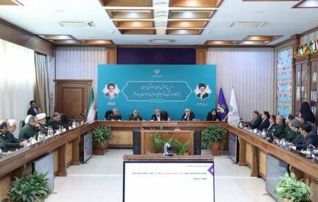 رییس جمهور: راهی جز انتقال مرکزیت اقتصادی و سیاسی به نزدیکی آب‌های جنوب کشور نداریم