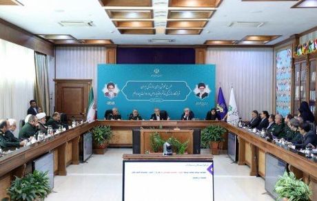 رییس جمهور: راهی جز انتقال مرکزیت اقتصادی و سیاسی به نزدیکی آب‌های جنوب کشور نداریم