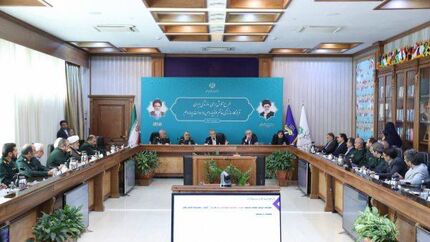 رییس جمهور: راهی جز انتقال مرکزیت اقتصادی و سیاسی به نزدیکی آب‌های جنوب کشور نداریم
