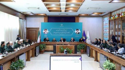 رییس جمهور: راهی جز انتقال مرکزیت اقتصادی و سیاسی به نزدیکی آب‌های جنوب کشور نداریم