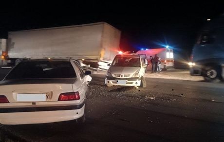 ۸ مصدوم در تصادف زنجیره‌ای محور ارومیه-مهاباد