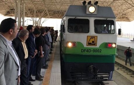 رئیس جمهور مترو هشتگرد را افتتاح می‌کند