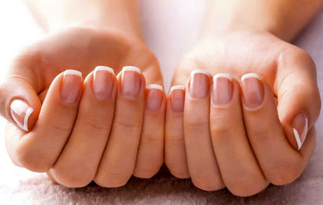  دلایل بروز خمیدگی ناخن ها چیست؟