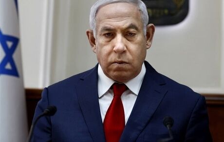نخست وزیر سابق اسرائیل قرنطینه شد