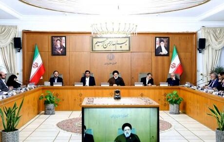 دستگاه‌های نظارتی با تخلفات موجود در زمینه تغییر غیرقانونی قیمت کالاها برخورد کنند