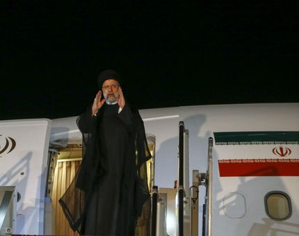 رئیس جمهور به الجزایر رفت