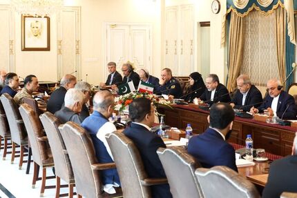 رئیس جمهور: عزم جمهوری اسلامی ایران برای تحقق هدف تجارت ۱۰ میلیارد دلاری با پاکستان