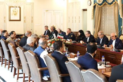 رئیس جمهور: عزم جمهوری اسلامی ایران برای تحقق هدف تجارت ۱۰ میلیارد دلاری با پاکستان