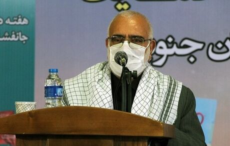 تلاش داریم هیچ دانش‌آموزی به علت مشکلات اقتصادی ترک تحصیل نکند