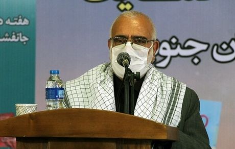 تلاش داریم هیچ دانش‌آموزی به علت مشکلات اقتصادی ترک تحصیل نکند