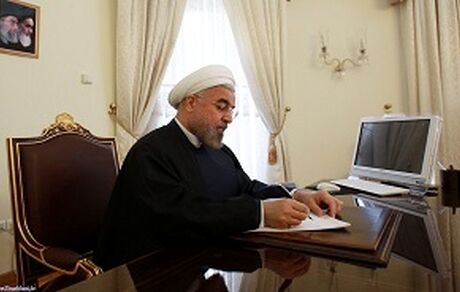 روحانی: اقدامات وزارت نیرو در زمینه آب و برق افتخارآمیز است